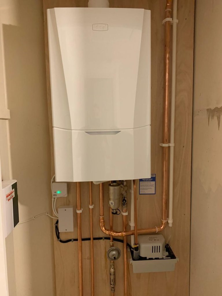 Ideal boiler with wireless controls and magnetic filter