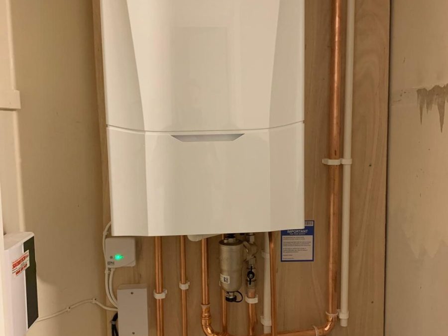 Ideal boiler with wireless controls and magnetic filter