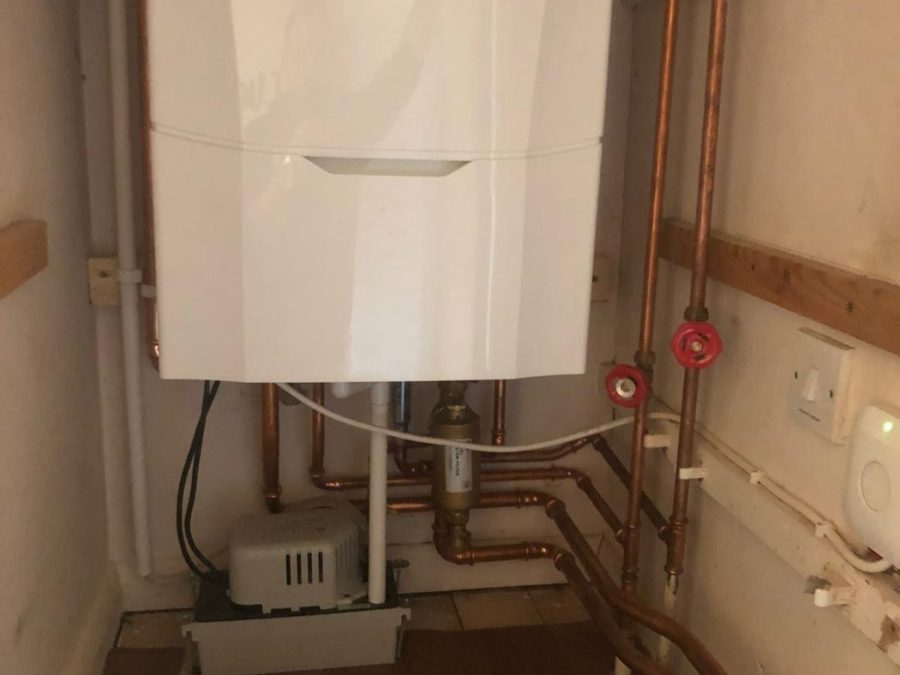 Boiler commissioning with a flue gas analyser